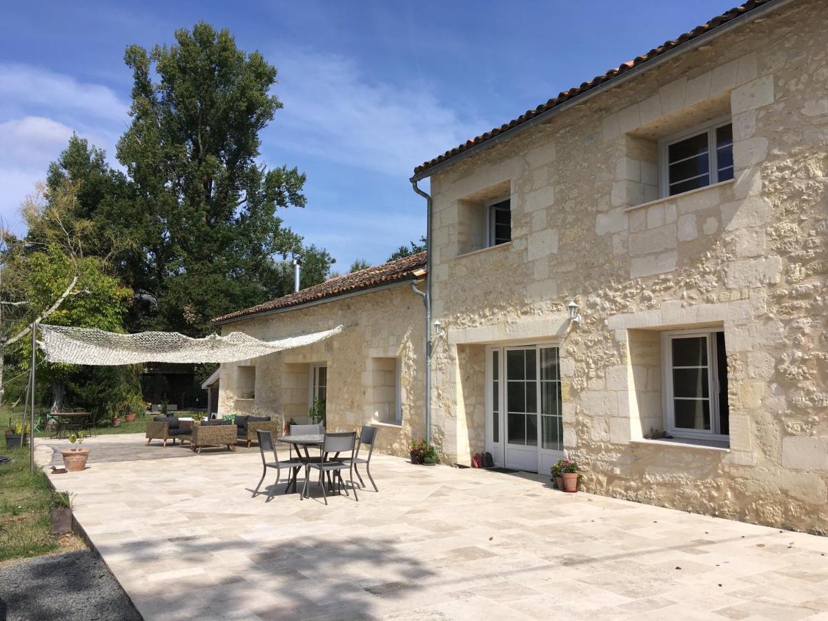 Bed and Breakfast La Gelette Génissac Esterno foto